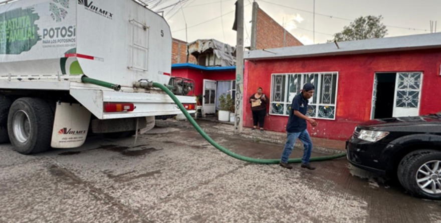 Estado abastece agua en zona metropolitana