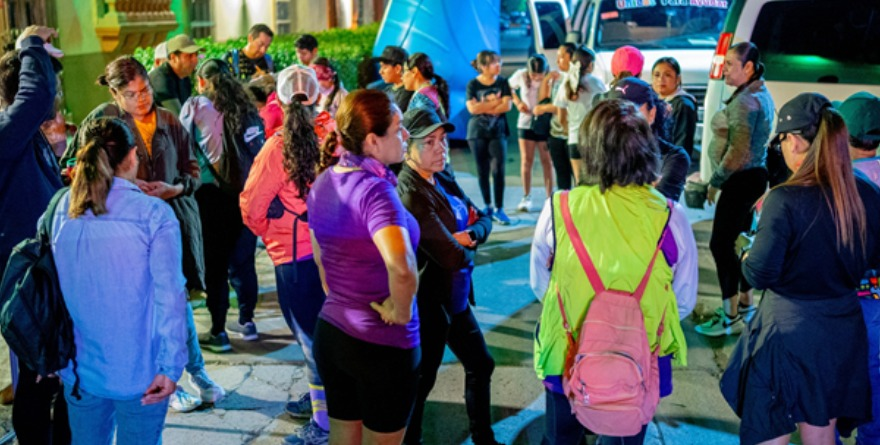 Conmemoran el 8M con Sendero Violeta