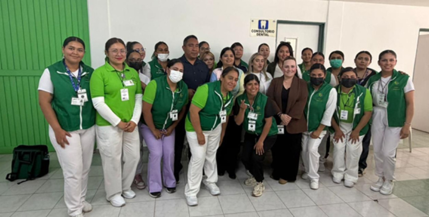 Brigada visita corazones en centro de reinserción