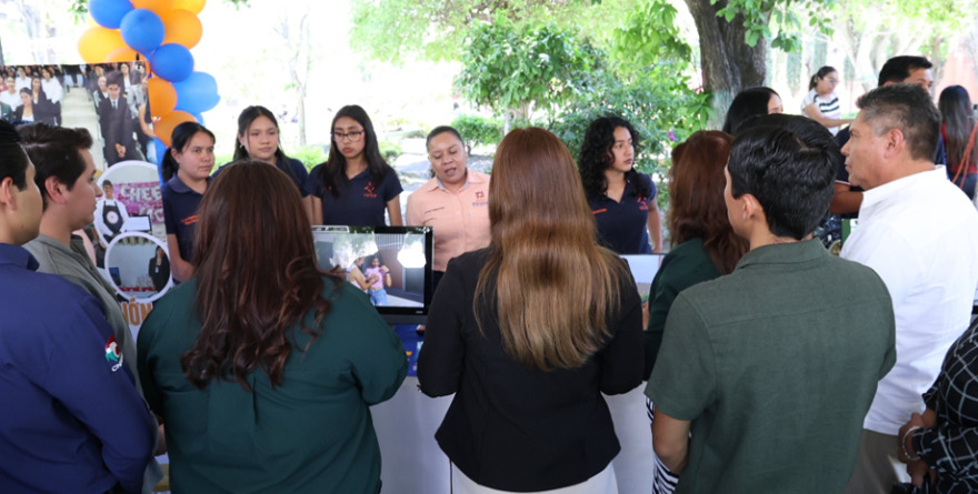 Difunden oferta académica para jóvenes estudiantes