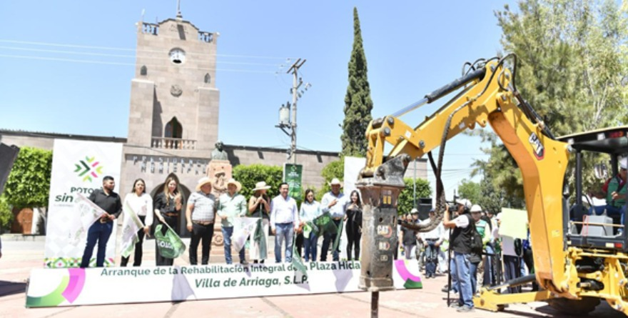 Estado impulsa obras en Villa de Arriaga
