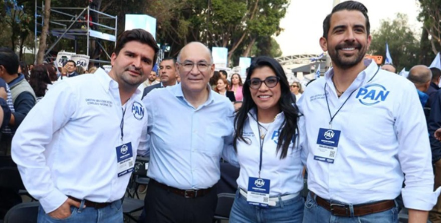 Galindo “chapulinea” con el mejor postor