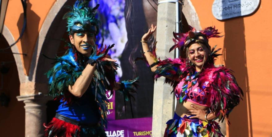 Celebran desfile de primavera en Pozos
