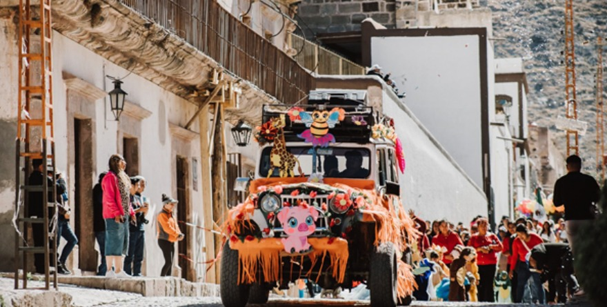 Catorce celebra el desfile primaveral