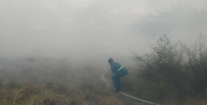 Atienden incendios en intensa jornada