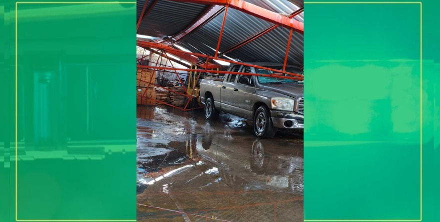 Granizo colapsa techo en Cedral