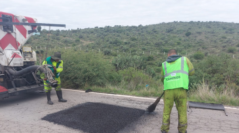 Mejoran camino hacia Armadillo de Infante