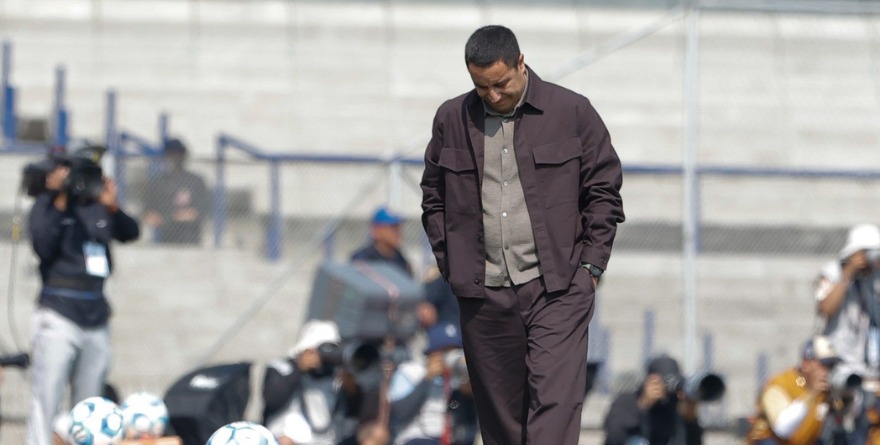EFRAÍN NO SEGUIRÁ COMO DT DE PUMAS