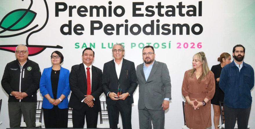Entregan Premio Estatal de Periodismo 2026