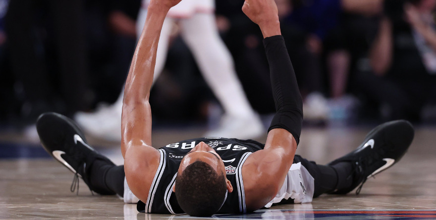 LOS SPURS SILENCIAN EL MSG TRAS IMPONERSE A LOS KNICKS