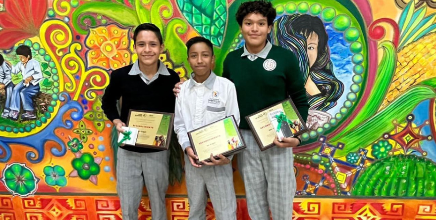 Huastecos brillan en declamación y oratoria