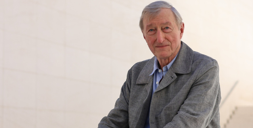 PREMIA EL ASTURIAS A JULIAN BARNES, ESTRELLA LITERARIA