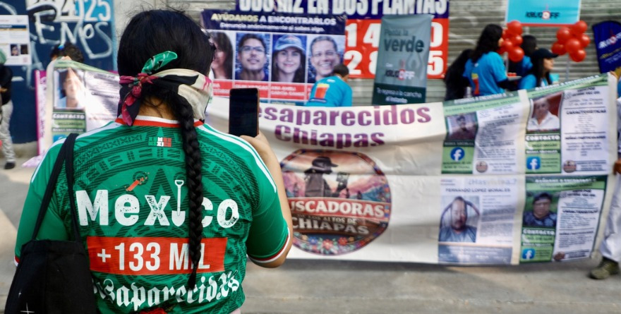 PROTESTAN MADRES BUSCADORAS EN LA ZONA DEL ESTADIO CDMX