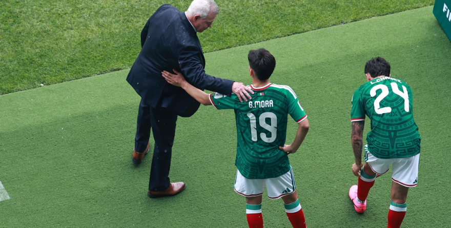 GILBERTO MORA, SEXTO MÁS JOVEN EN JUGAR UNA COPA DEL MUNDO