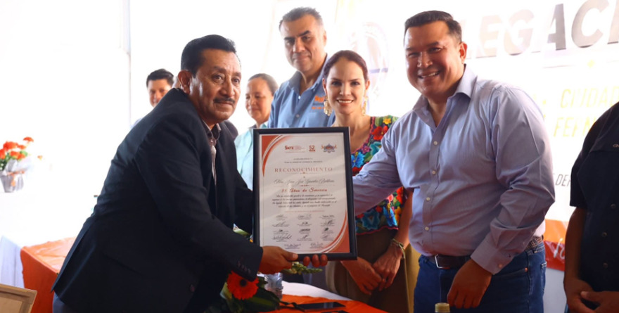 Celebran compromiso de maestros sindicalizados