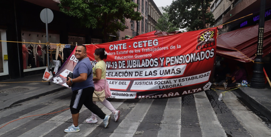 REGALAN A CNTE CONTROL DE PLAZAS