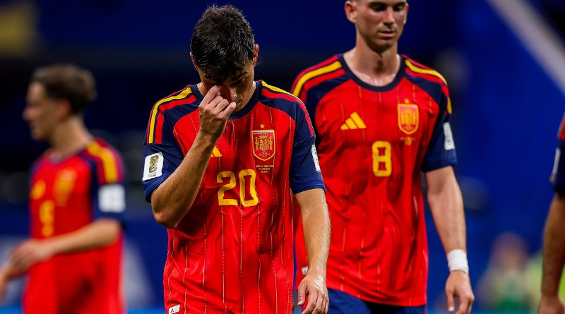 LLUEVEN CRÍTICAS SOBRE LA “ROJA” TRAS EMPATAR EN SU DEBUT