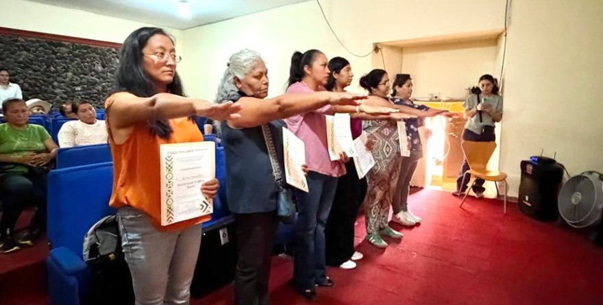 Supervisan apoyos para sector femenino.