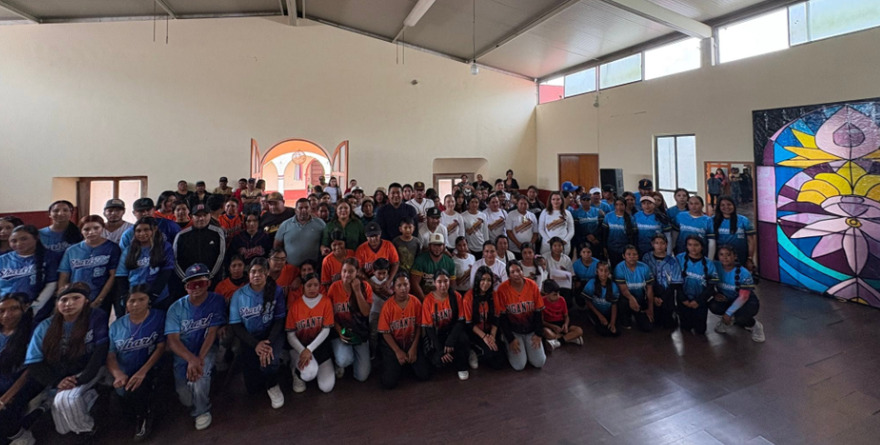 Softbol bajo techo