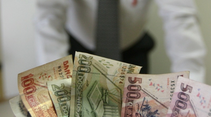 VAN MÁS RÁPIDO PENSIONADOS QUE ACTIVOS