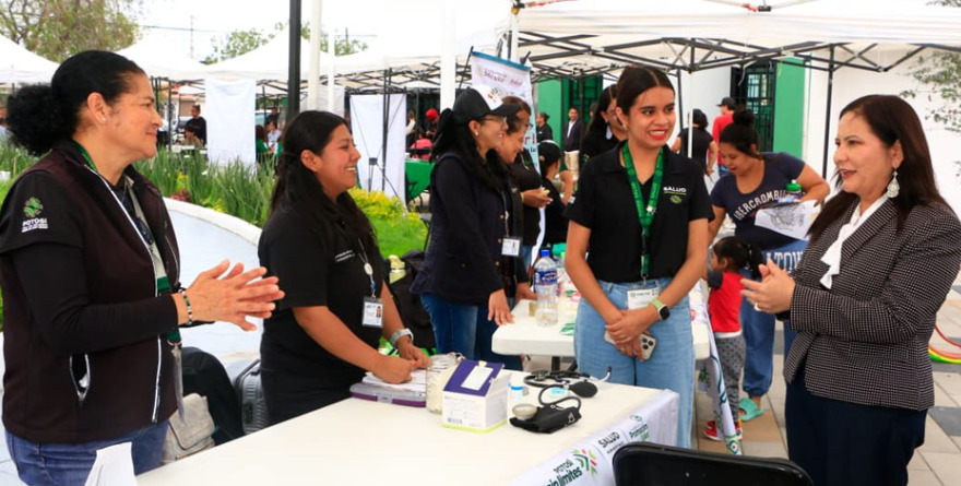 Llevan Feria de la Salud a Los Silos