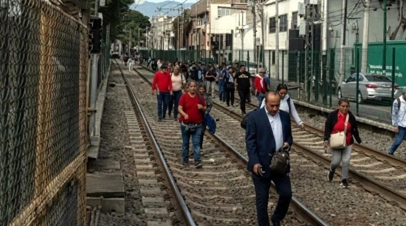 FALLA, TAMBIÉN, EL TREN LIGERO