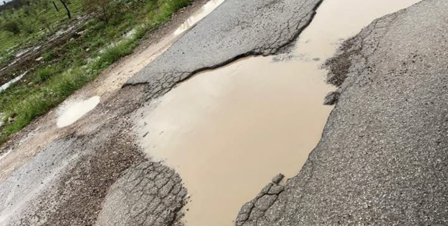 Tormentas hunden asfalto de Charcas