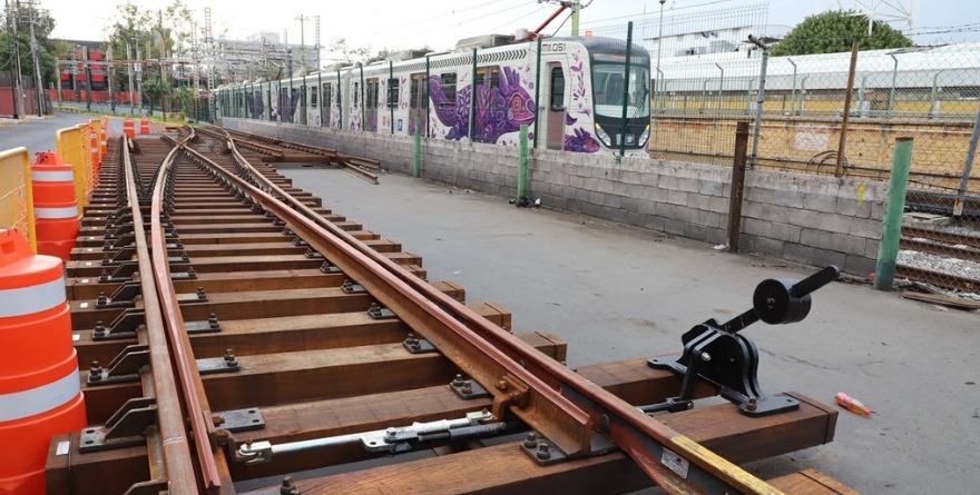 INCUMPLE EN METRO ¡LE DAN TREN LIGERO!