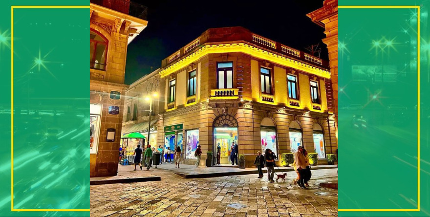 Comparte postal nocturna de SLP