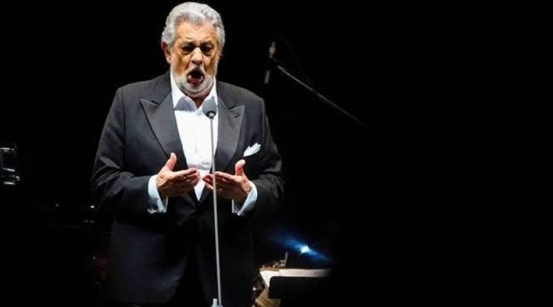 PLÁCIDO DOMINGO LLEGA A GUADALAJARA Y CANTA ‘CIELITO LINDO’