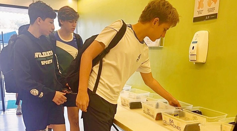 DEJAN TAREA A ESCUELAS: CUIDAR LOS CELULARES