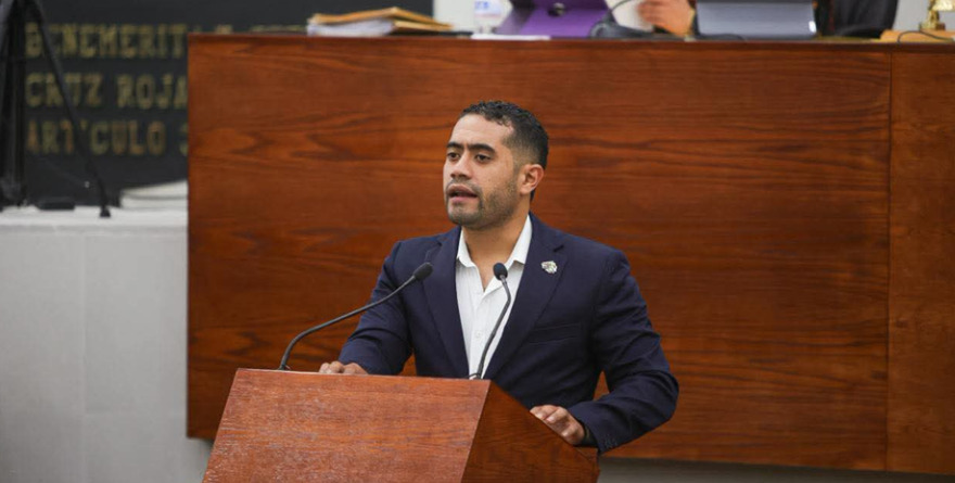 Arreola pide licencia y se lanza por Morena
