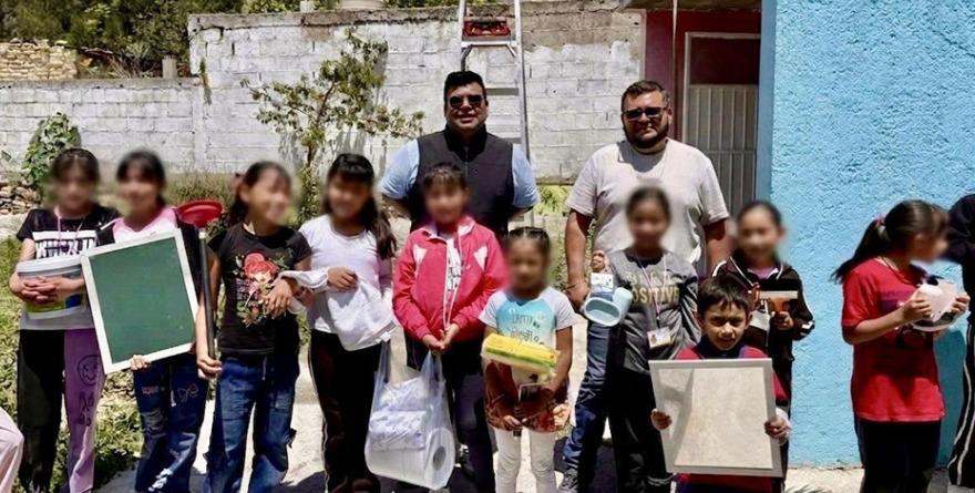 Niñez rehabilita baños escolares en Villa de la Paz