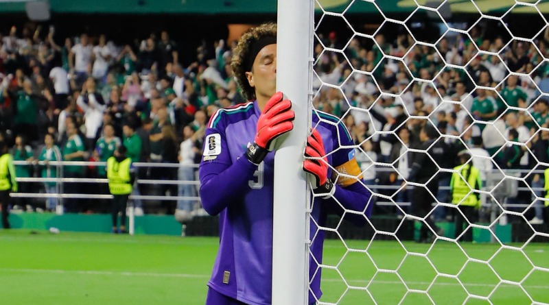 LO ENTREGUÉ TODO POR ESTA PLAYERA: OCHOA