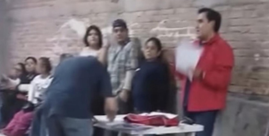 PRI reparte dudas… y también despensas