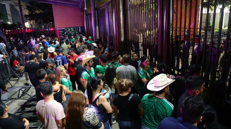 SATURAN EL FAN FEST Y DAN OTRO PORTAZO