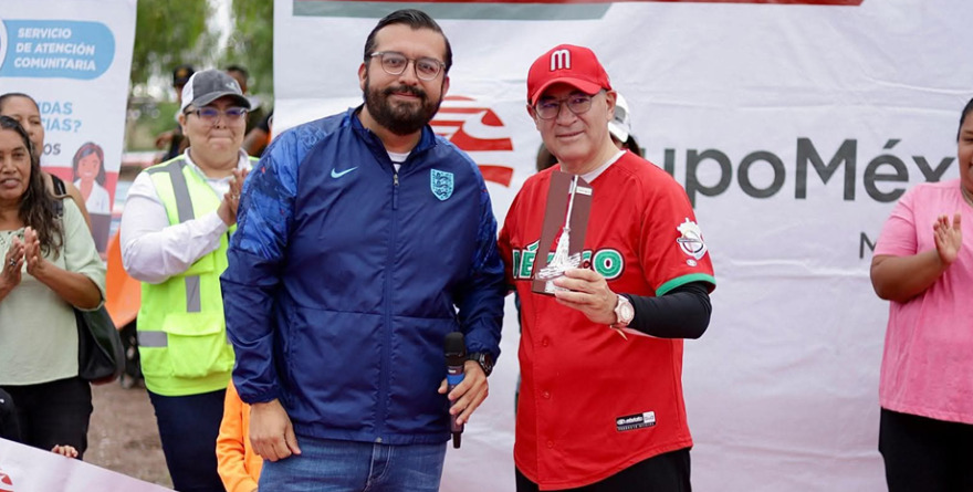 Premian limpieza… y le barren el discurso