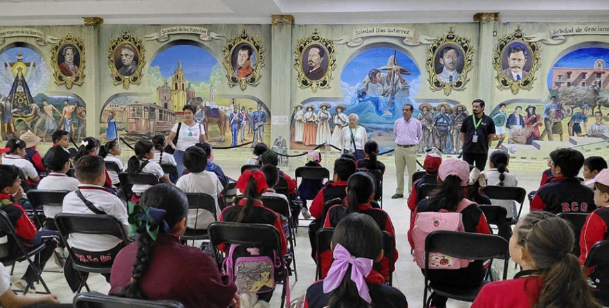 Realizan recorrido histórico en Soledad