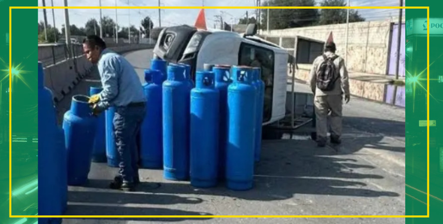 Vuelca camioneta repleta de tanques de gas