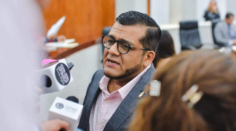 Observatorio cuestiona postura de Morena estatal.