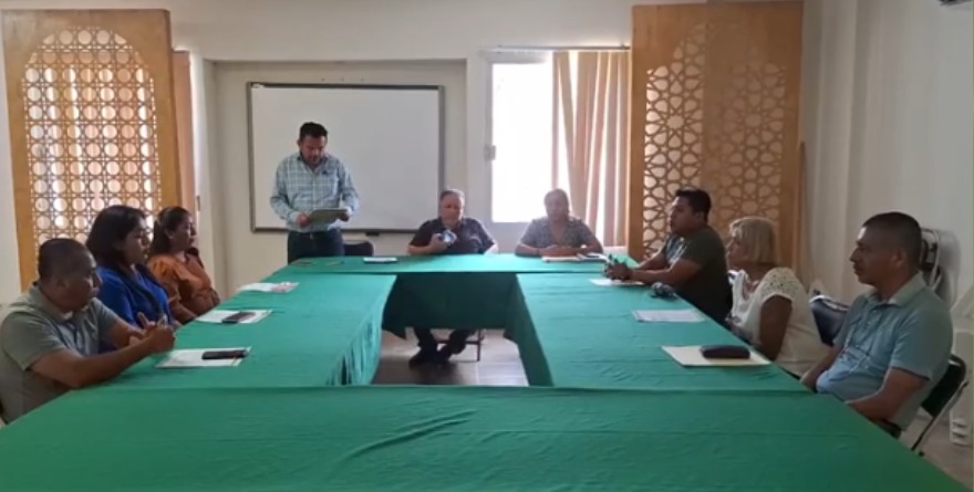 Aumentan salario a policías en Coxcatlán