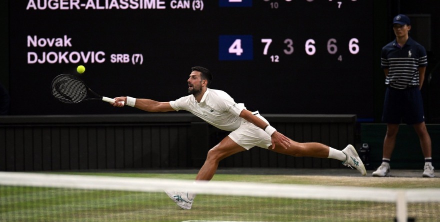 DJOKOVIC, GIGANTE ETERNO, EN SEMIFINALES DE WIMBLEDON