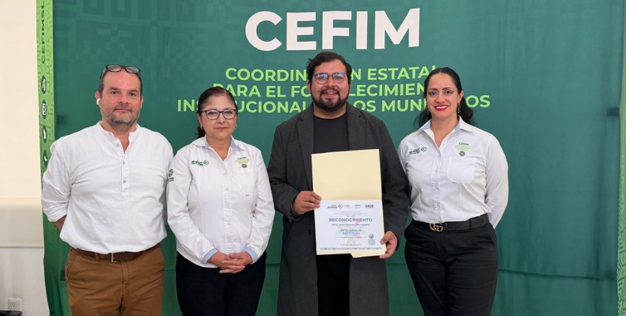 Capacitan en IA a funcionarios