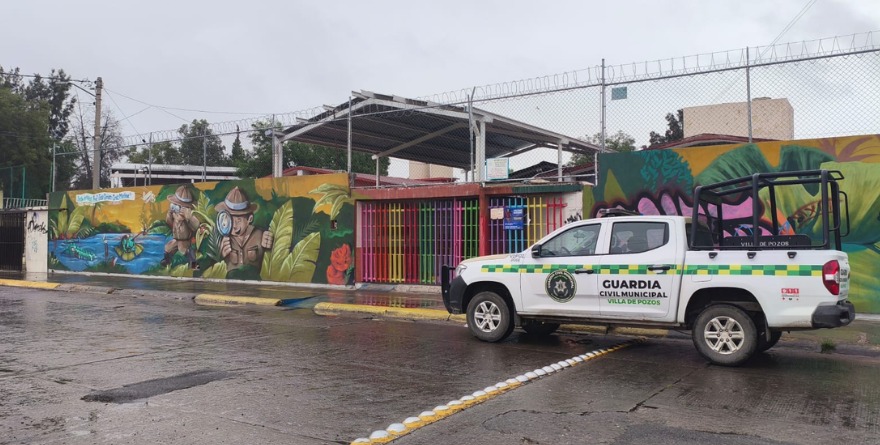 Vigilan escuelas en Villa de Pozos
