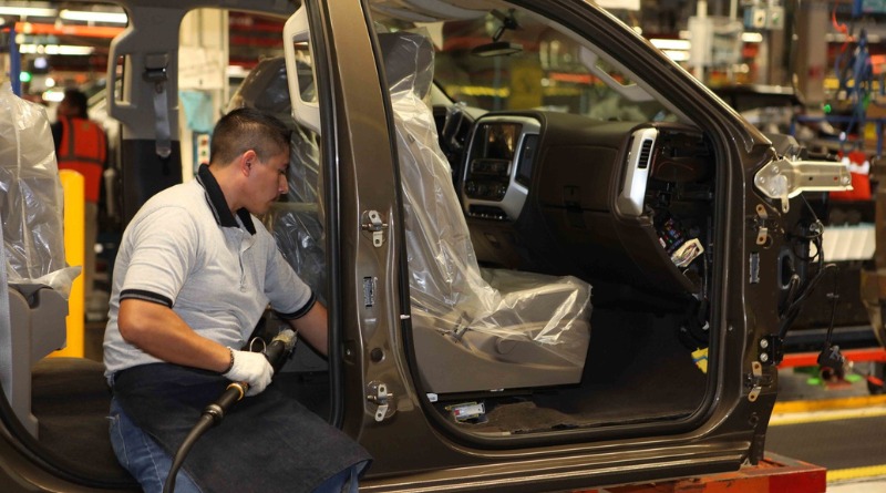 ACUSA EU: AUTOS DE MÉXICO OCULTAN CONTENIDO CHINO