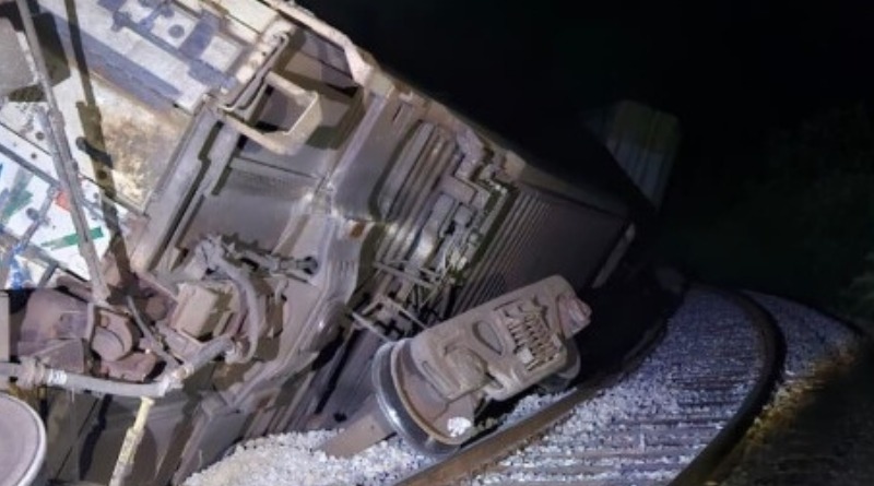 SE DESCARRILA TREN DE CARGA DEL ISTMO