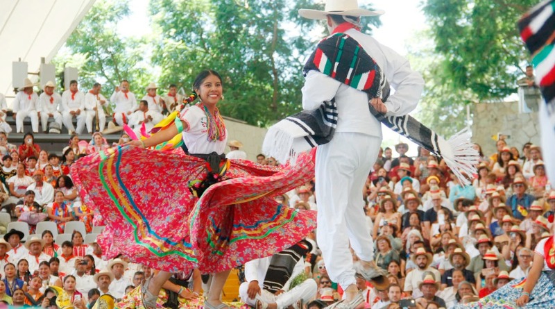 VIBRAN FOLCLOR, ARTE Y FE EN OAXACA