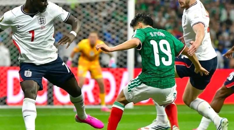 ‘CHICHARITO’ PIDE QUE MORA SE VAYA PRONTO A EUROPA