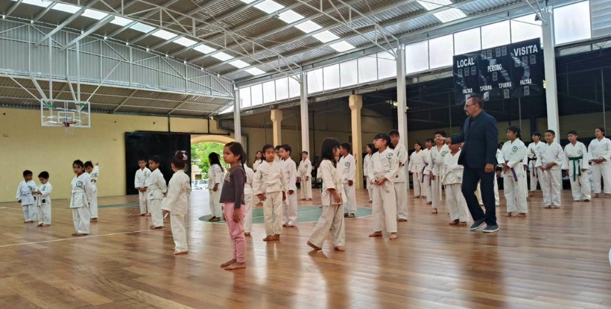 Exámenes de Karate Do en Venado