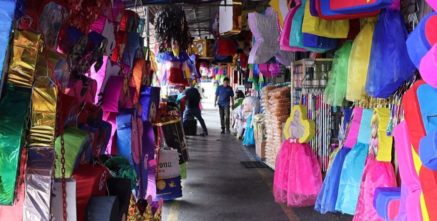 CELEBRAN ANIVERSARIO 62 DEL MERCADO DE ABASTOS